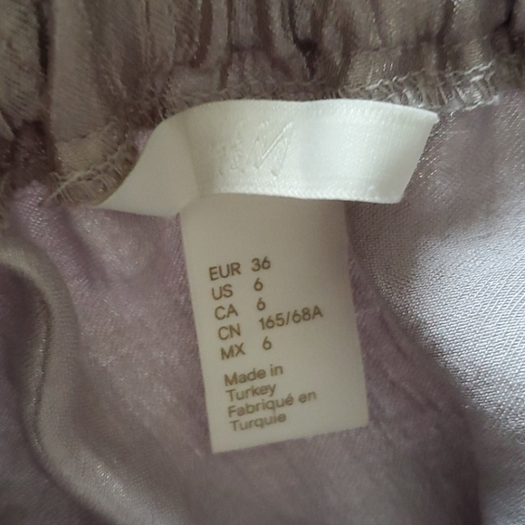 H&M silver skirt - Picture 5 of 5